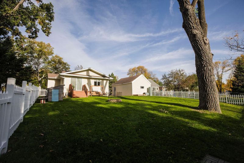 118 S Oregon Ave, Morris, MN 56267