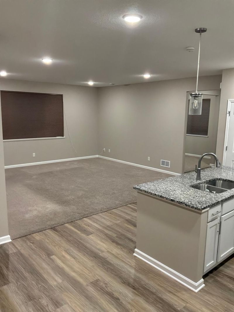 1577 100th Ave NW, Coon Rapids, MN 55433