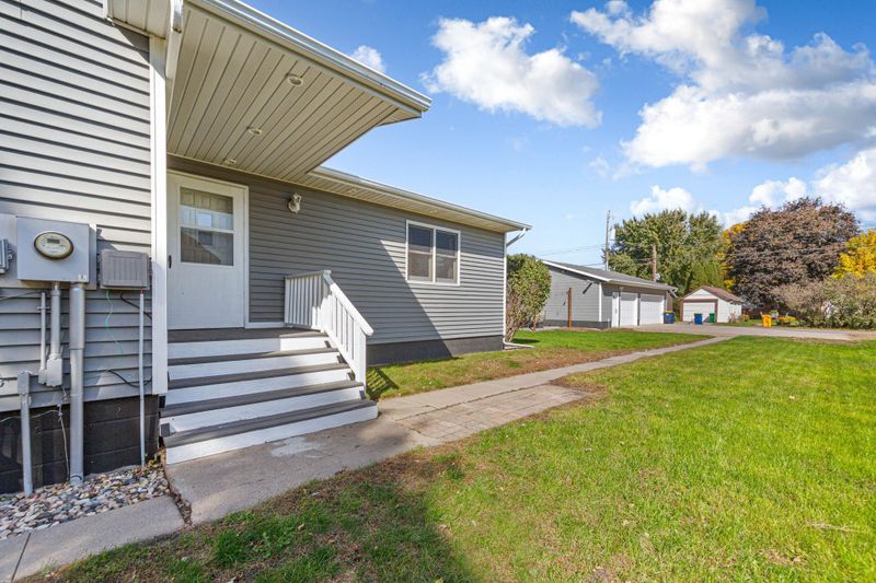 1009 S Jefferson St, New Ulm, MN 56073