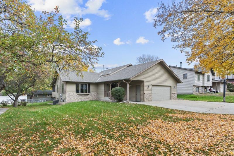 1921 Linda Ln, Saint Cloud, MN 56301