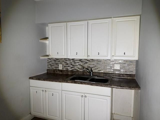 606 Cook Ave E, Saint Paul, MN 55130
