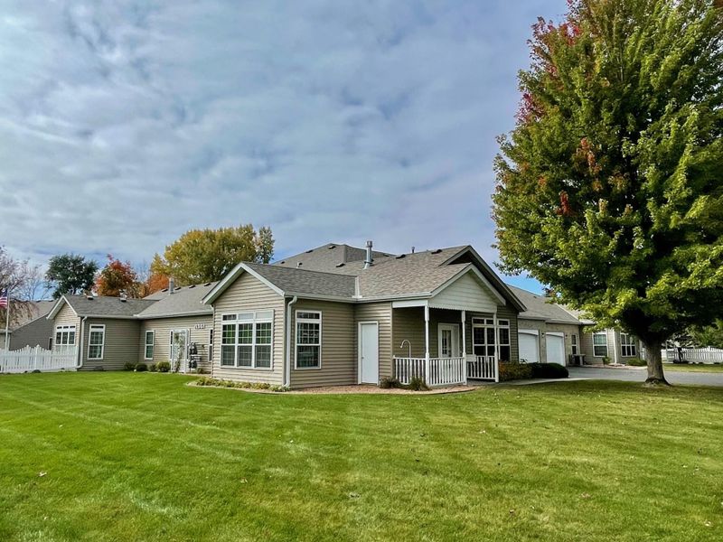 1905 Burr Oak Dr #A, Austin, MN 55912