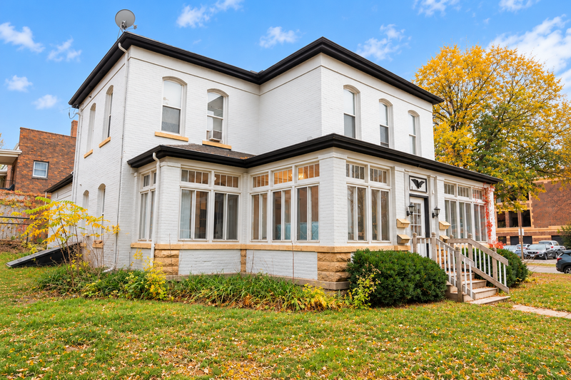 303 N Broad St, Mankato, MN 56001