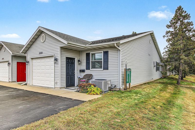 3201 Craig Rd #3201, Eau Claire, WI 54701