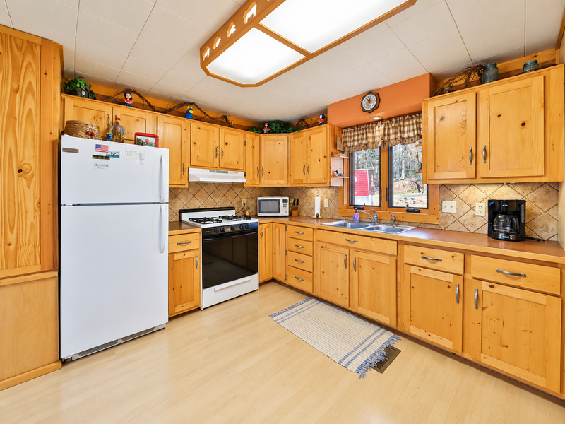 3725 NW 20th Ave, Hackensack, MN 56452