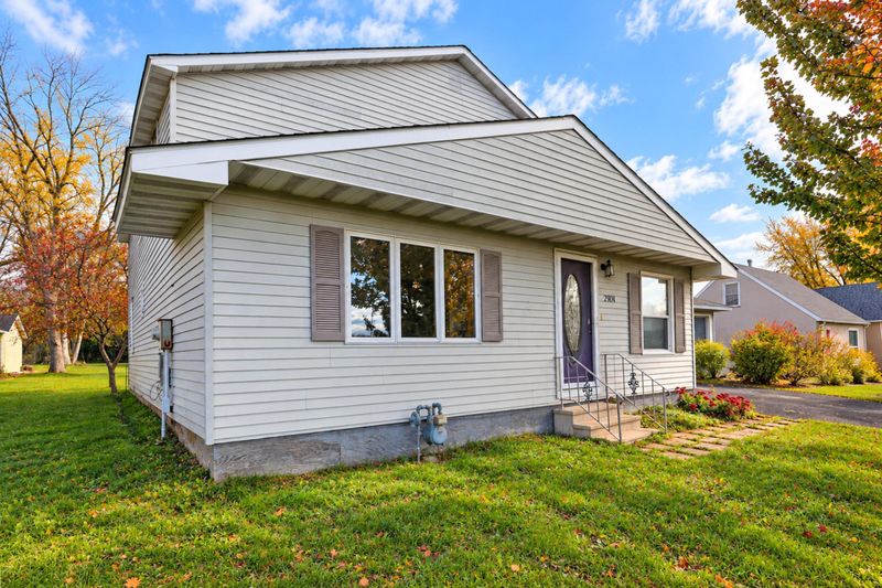 2904 11th St NE, Austin, MN 55912