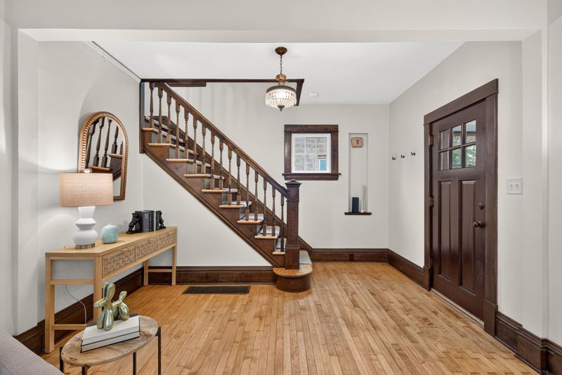735 Curfew St, Saint Paul, MN 55114