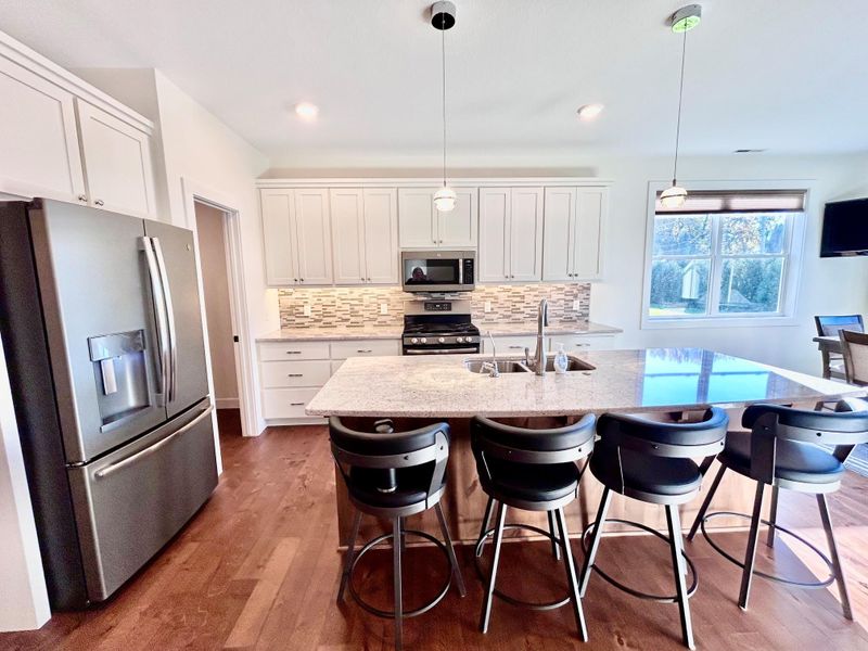 500 River Valley Ln, Dundas, MN 55019