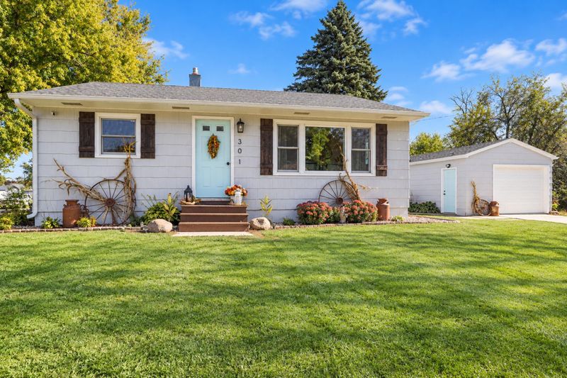 301 SE Oak St, Brownsdale, MN 55918