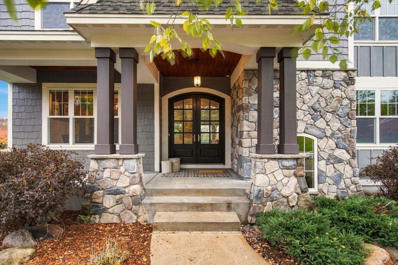75 Bayside Trl, Orono, MN 55359