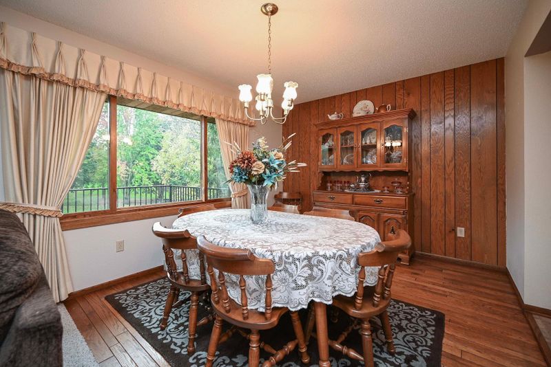 2197 Clinton Dr, Winona, MN 55987