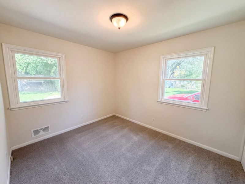 2517 Nokomis Ave, Saint Paul, MN 55119