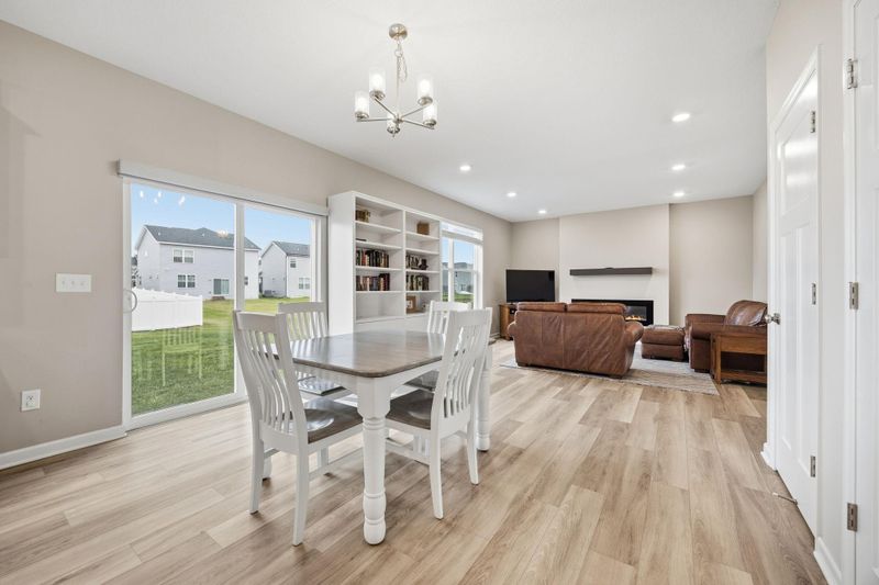 24400 Edgewater Ln, Rogers, MN 55374