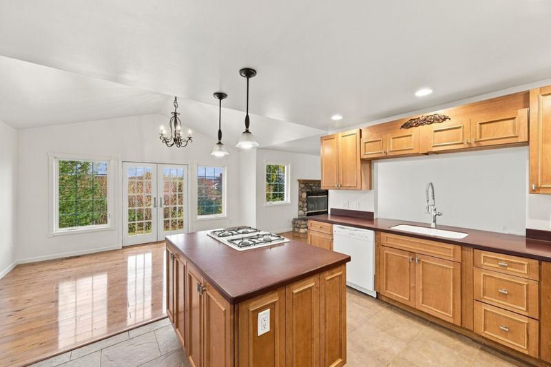 1030 W State St, Belle Plaine, MN 56011