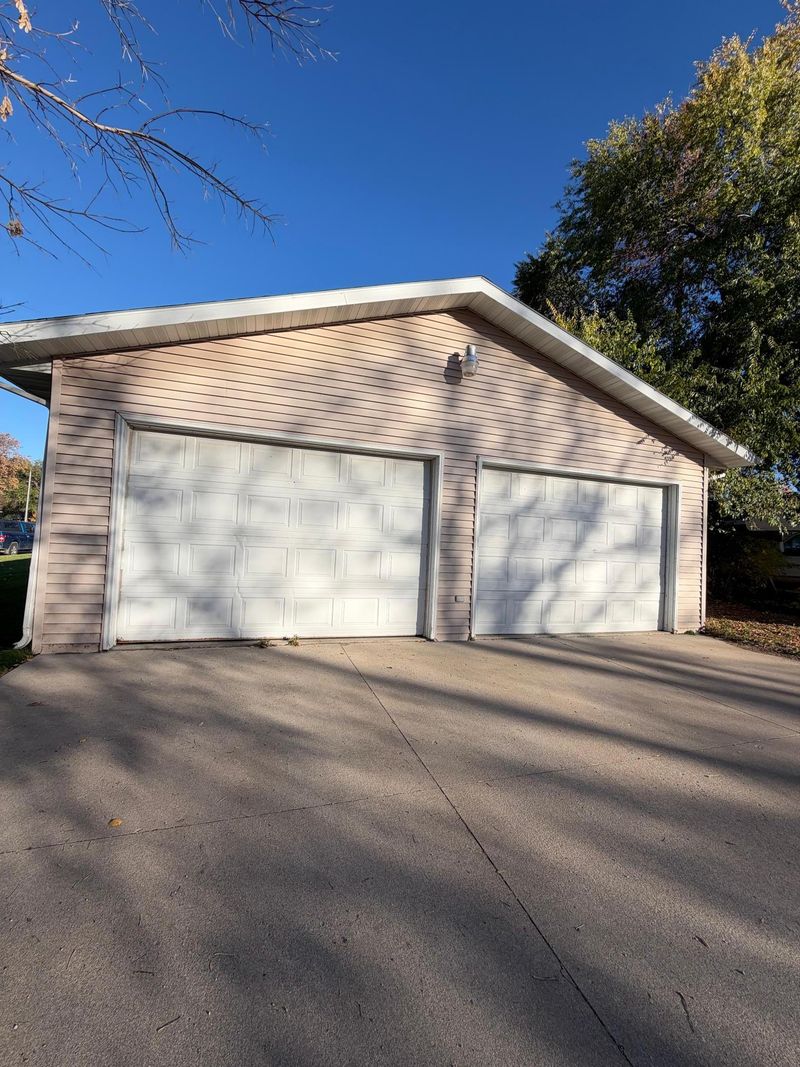 525 State Ave N, Thief River Falls, MN 56701