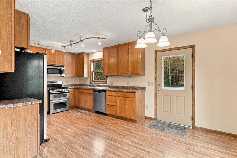2072 Nightengale St, Mora, MN 55051