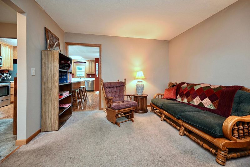 89 W 13th St, Buffalo City, WI 54622