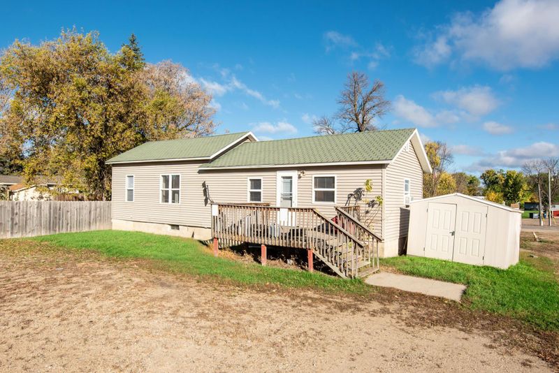 150 Union Ave W, Nelson, MN 56355