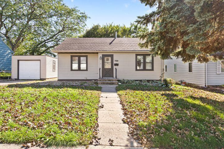 722 Willow St, Fairmont, MN 56031