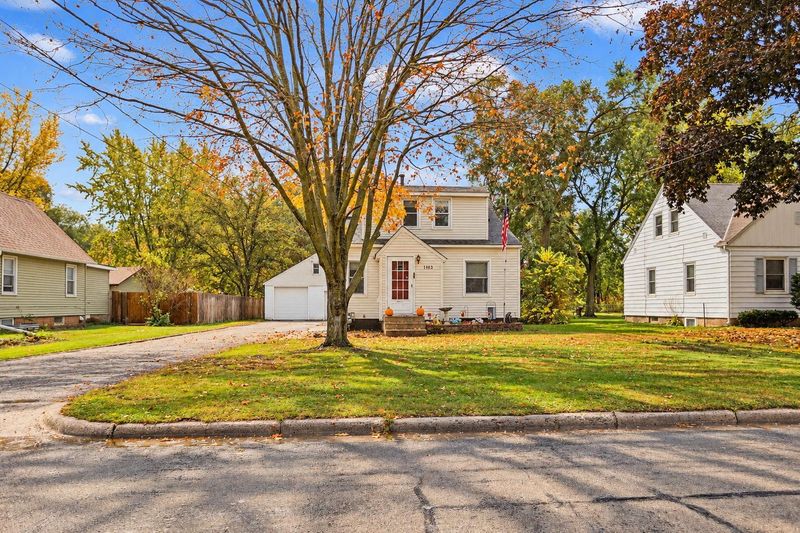 1103 6th St NW, Faribault, MN 55021