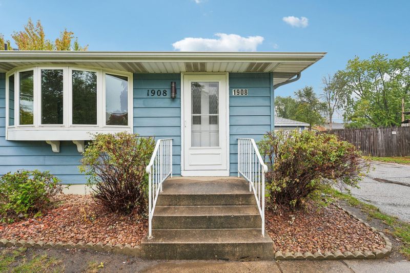 1908 Whitewater Trl, Brooklyn Park, MN 55444