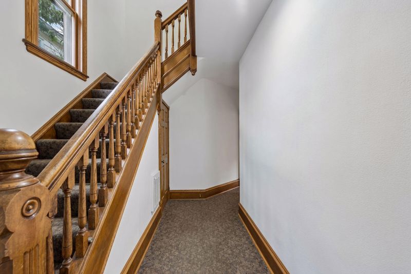 727 Madison St NE, Minneapolis, MN 55413