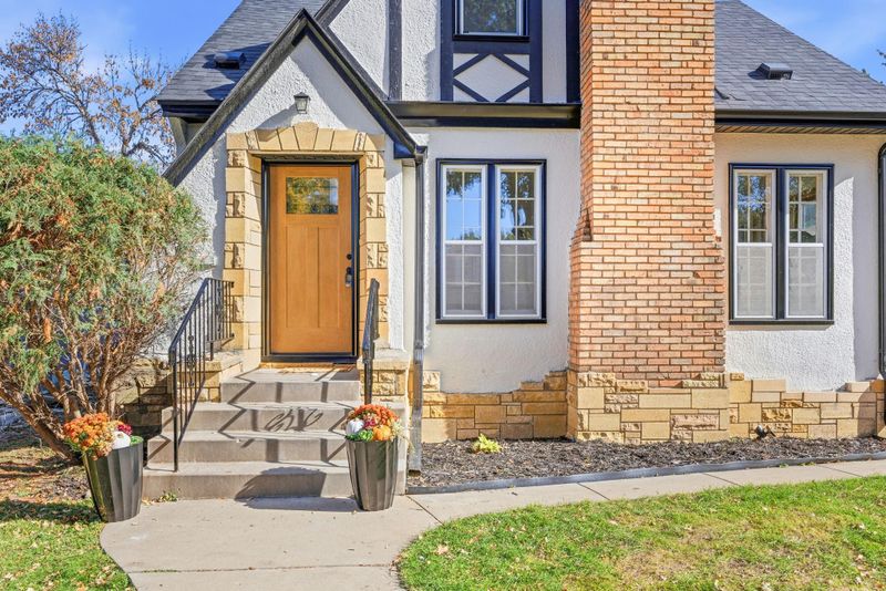 4537 Columbus Ave, Minneapolis, MN 55407