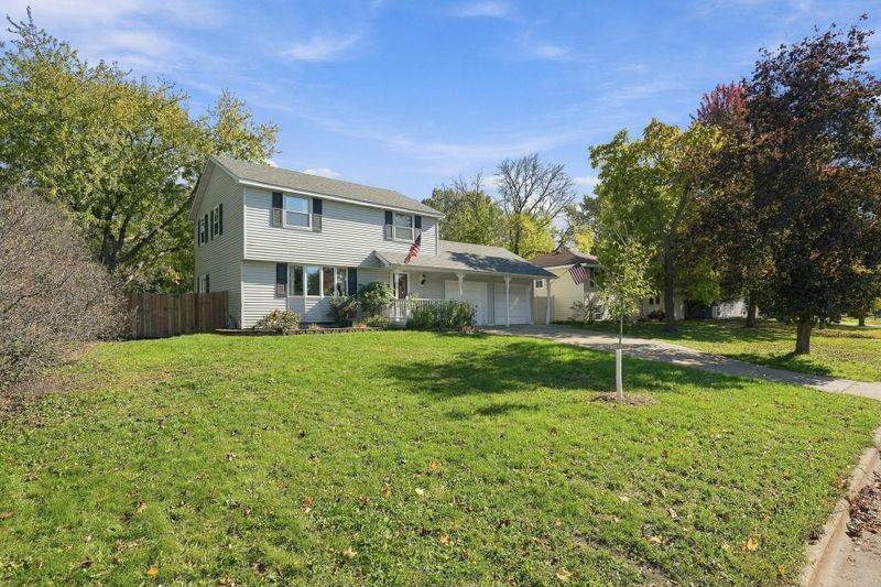 10633 Xavis St NW, Coon Rapids, MN 55433