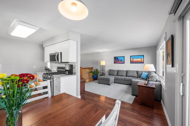 8308 W 104th St, Bloomington, MN 55438