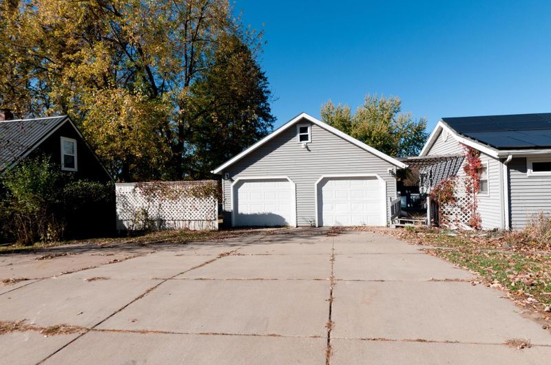 1206 Andover Ave, Eau Claire, WI 54703