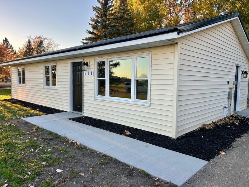 611 Evergreen St, Thief River Falls, MN 56701