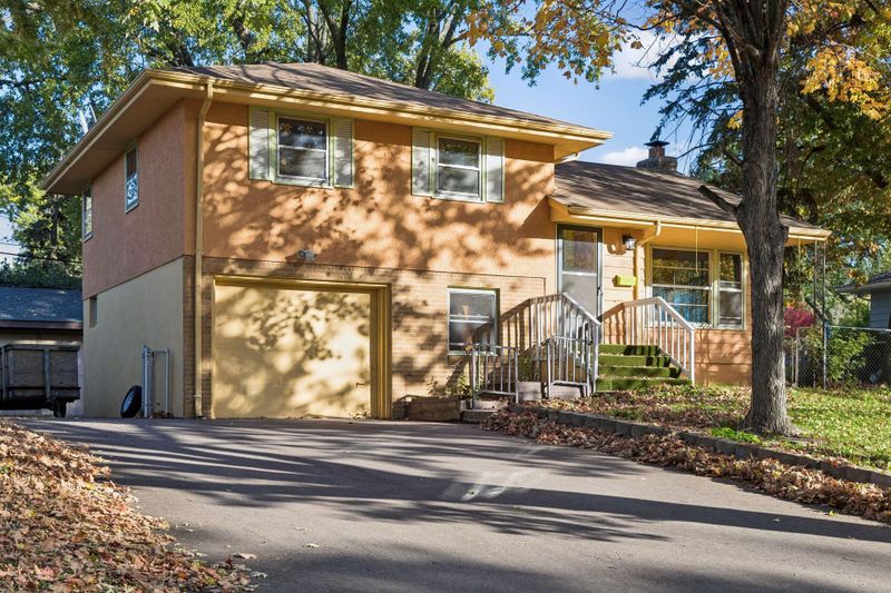 4042 Nevada Ave N, New Hope, MN 55427