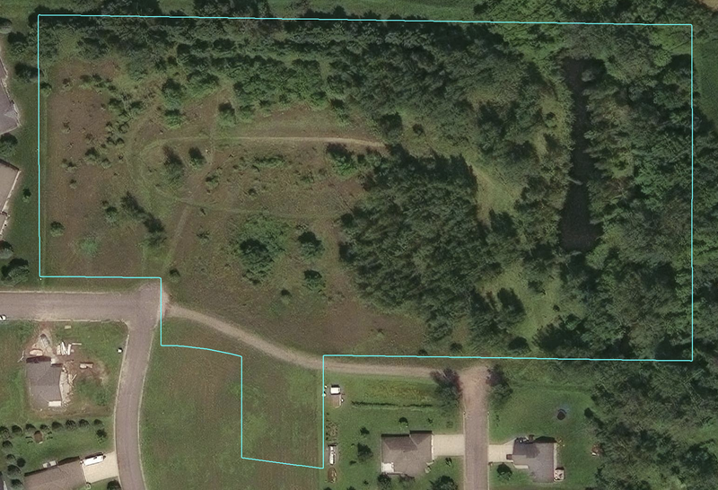 nhn 10th St E, Litchfield, MN 55355