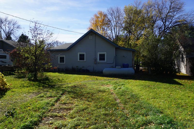 608 4th St SE, Barnesville, MN 56514