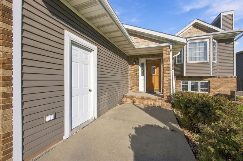 816 9th Ave NE, Dilworth, MN 56529
