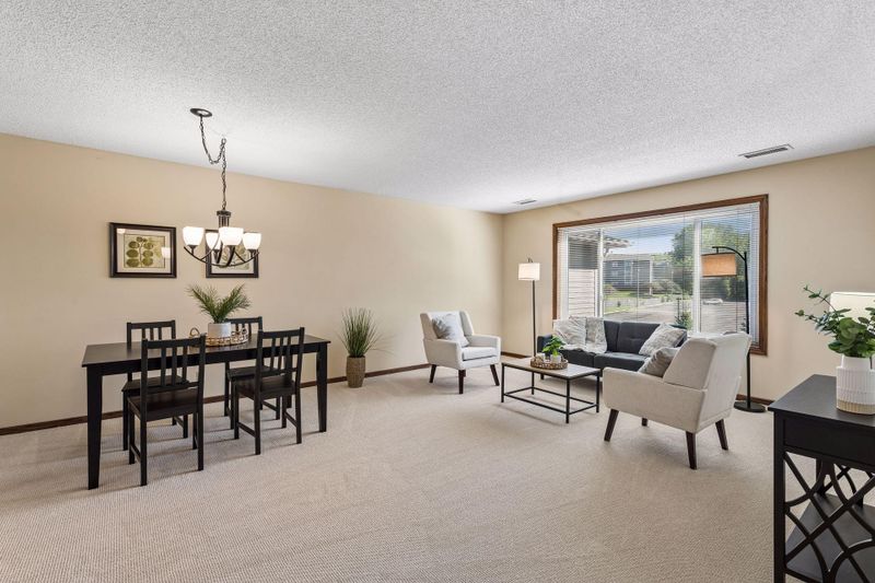 3801 W 98th St #306, Bloomington, MN 55431