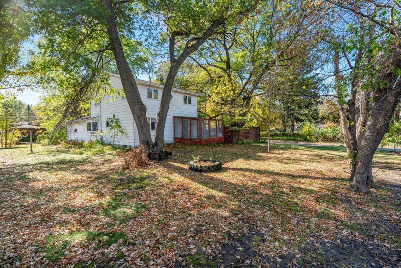 5188 West Ave, White Bear Lake, MN 55110