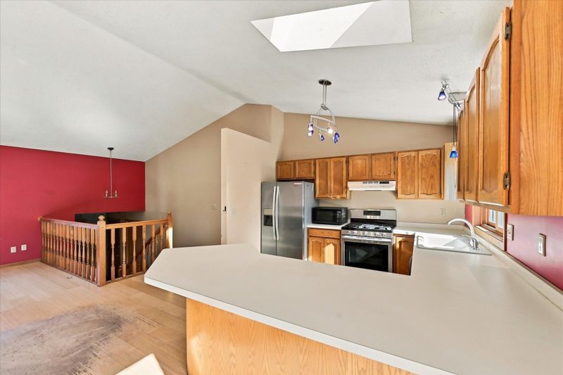 6701 13th St Cir N, Oakdale, MN 55128