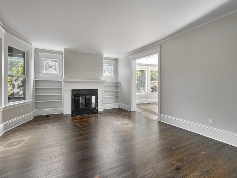 203 Chatsworth St S, Saint Paul, MN 55105