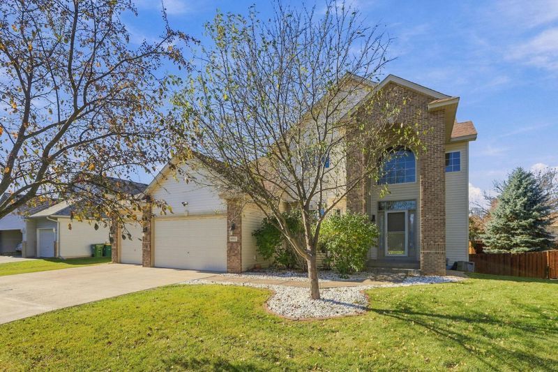 9915 Chestnut Ave N, Brooklyn Park, MN 55443