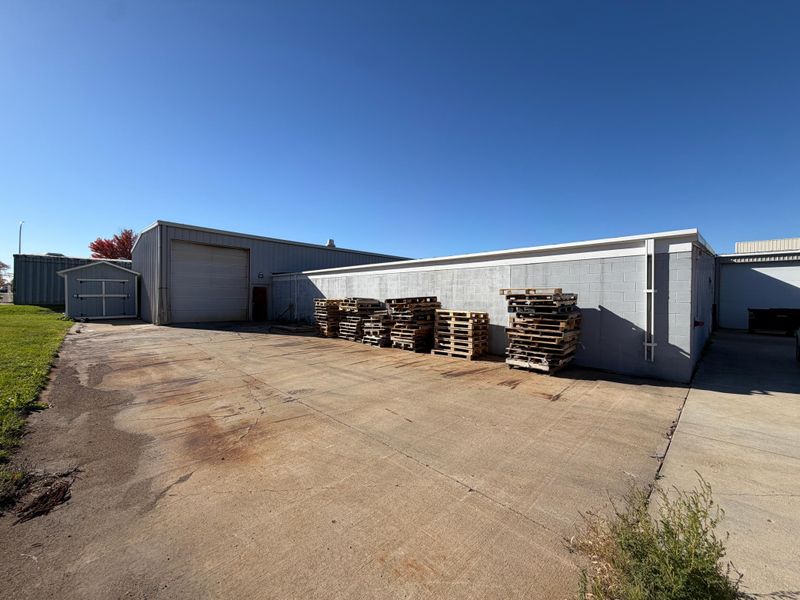 1805 2nd Ave N, Moorhead, MN 56560