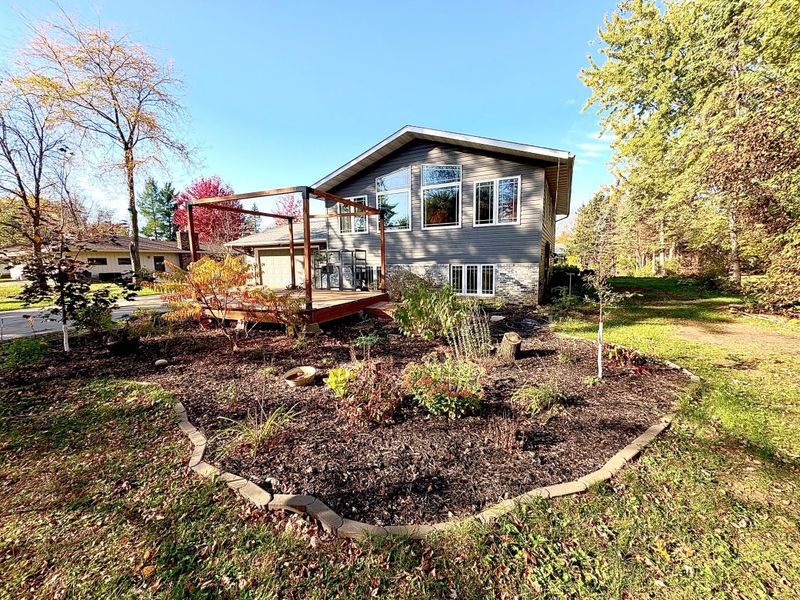 1769 Poppy Rd, Saint Cloud, MN 56303