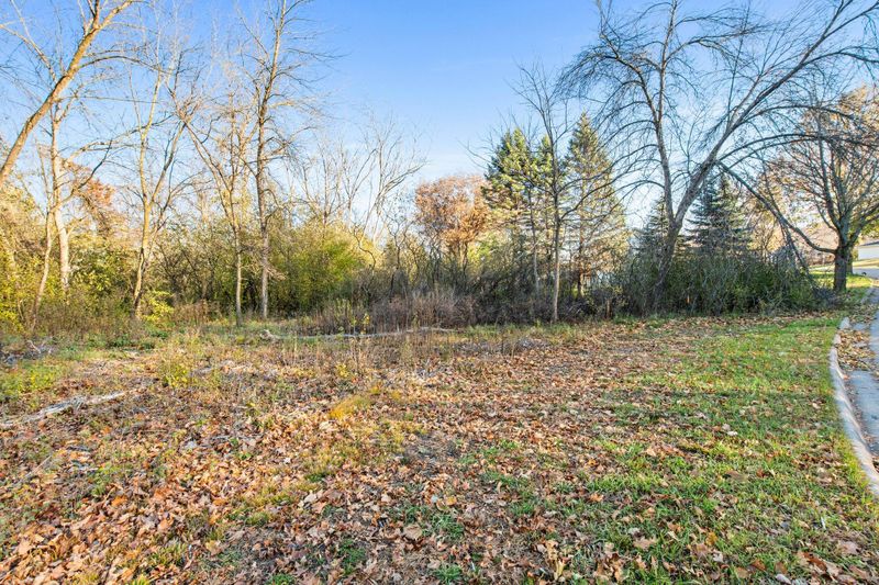 3724 Graves Dr, Red Wing, MN 55066