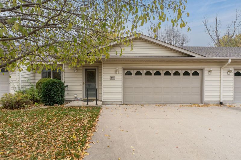 1971 E Welco Dr, Saint Peter, MN 56082