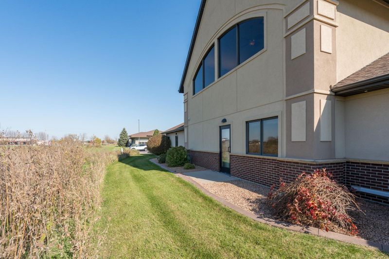 150 St Andrews Ct #Ste 200 & 210, Mankato, MN 56001