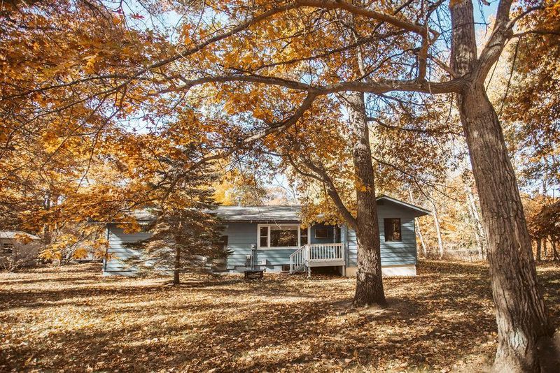 13370 Shadowwood Dr, Baxter, MN 56425