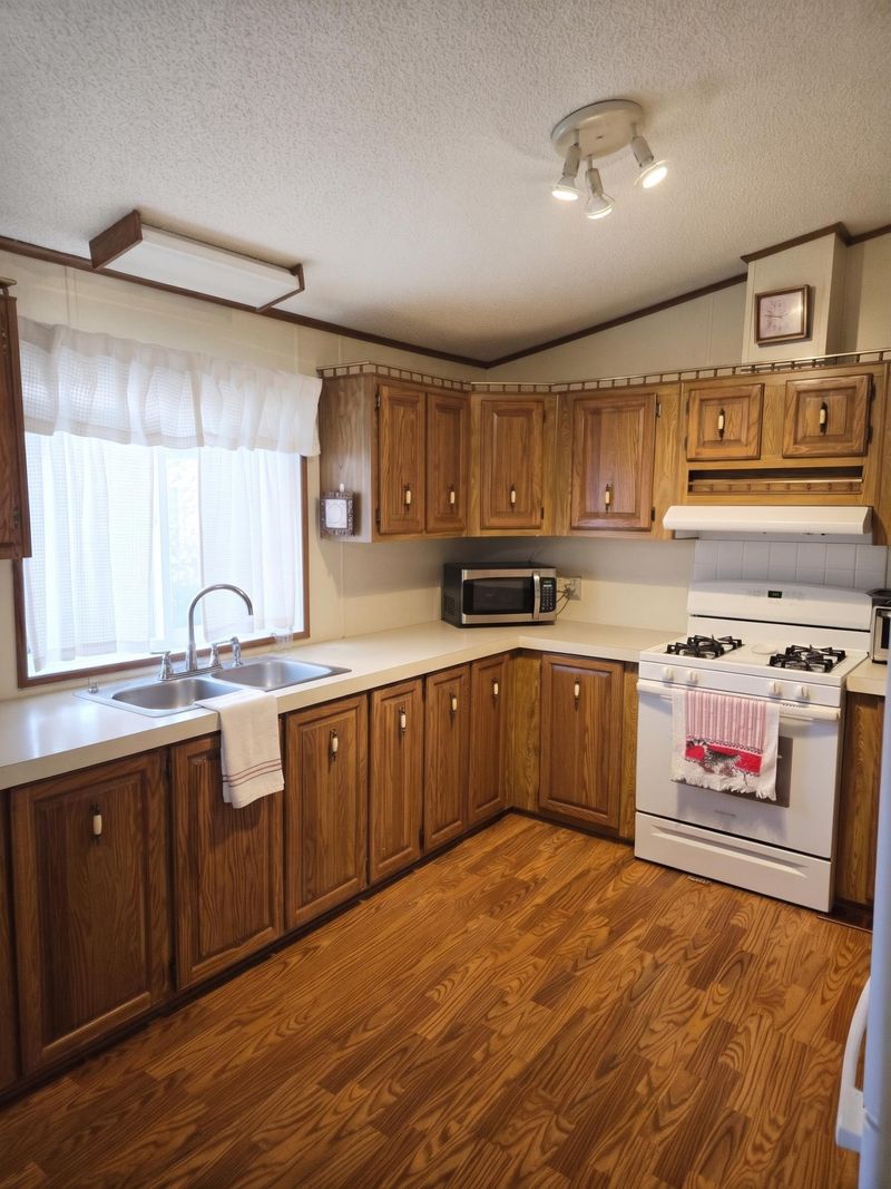 100 Joyce Dr, Mankato, MN 56001