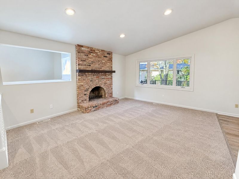 1645 Ranier Cir, Plymouth, MN 55447