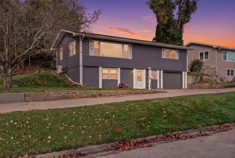 540 Larch Ave, La Crescent, MN 55947