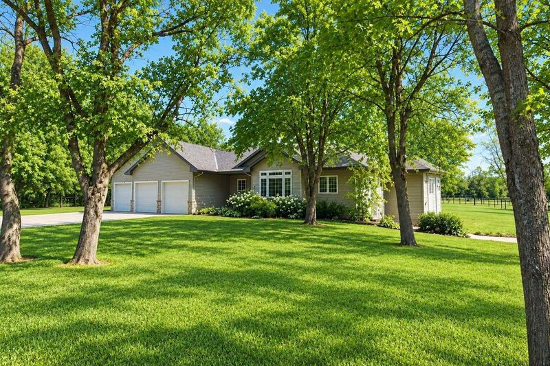 25475 Redwing Ave, New Prague, MN 56071